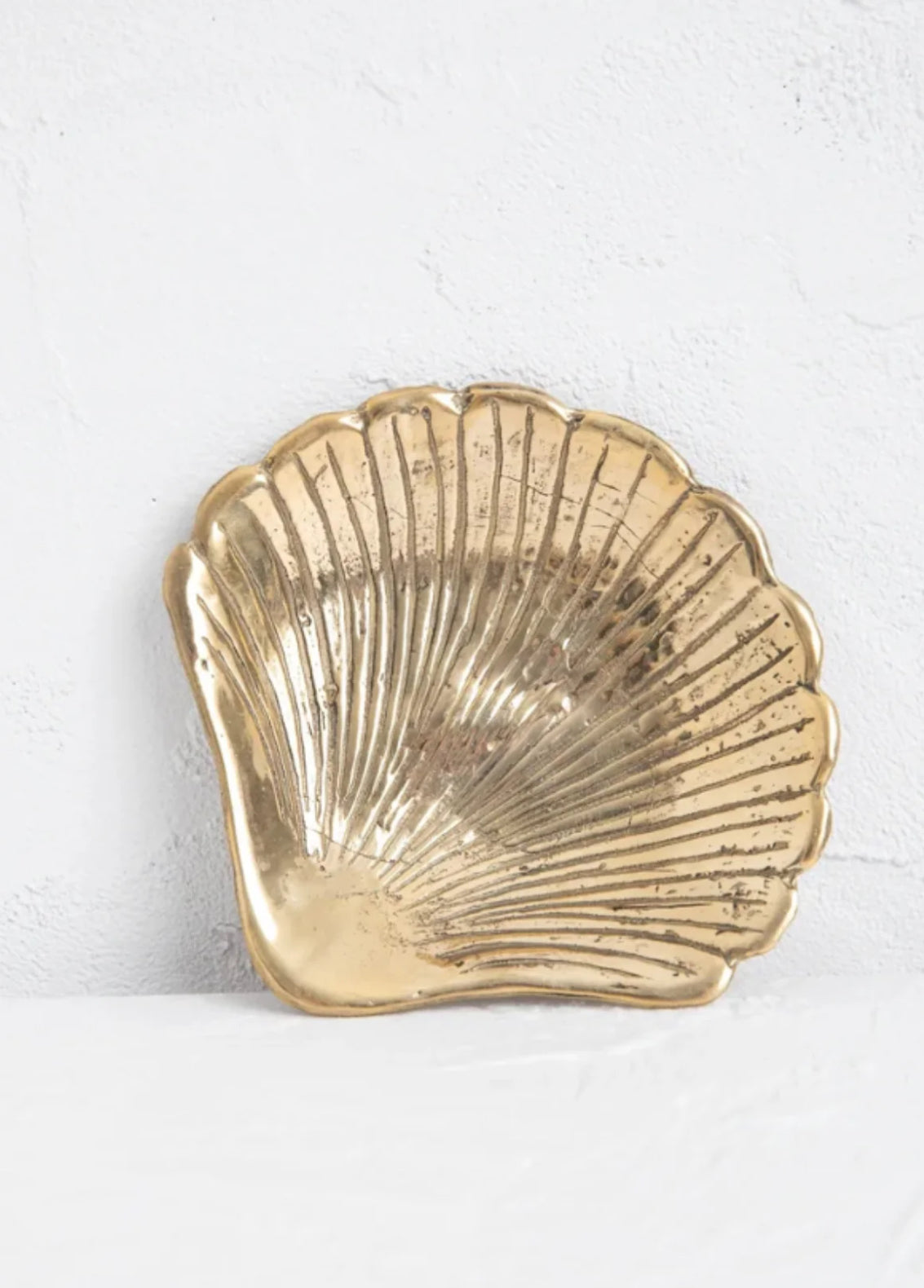 HOLIDAY HOME : Clam Tray - Brass