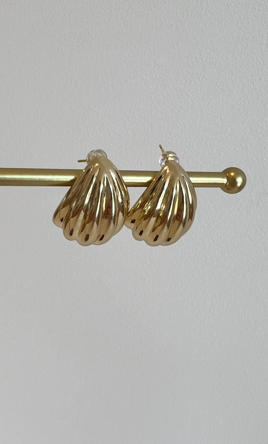 TUNIK : Bold Organic Gold Shell - Earrings