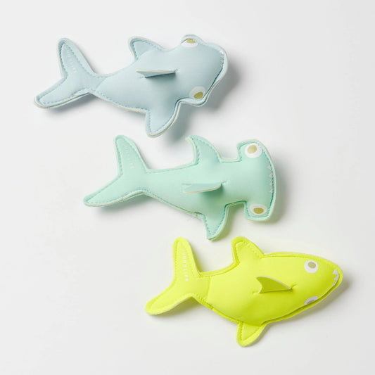 SUNNYLIFE : Dive Buddies - Salty the Shark Aqua Neon Yellow